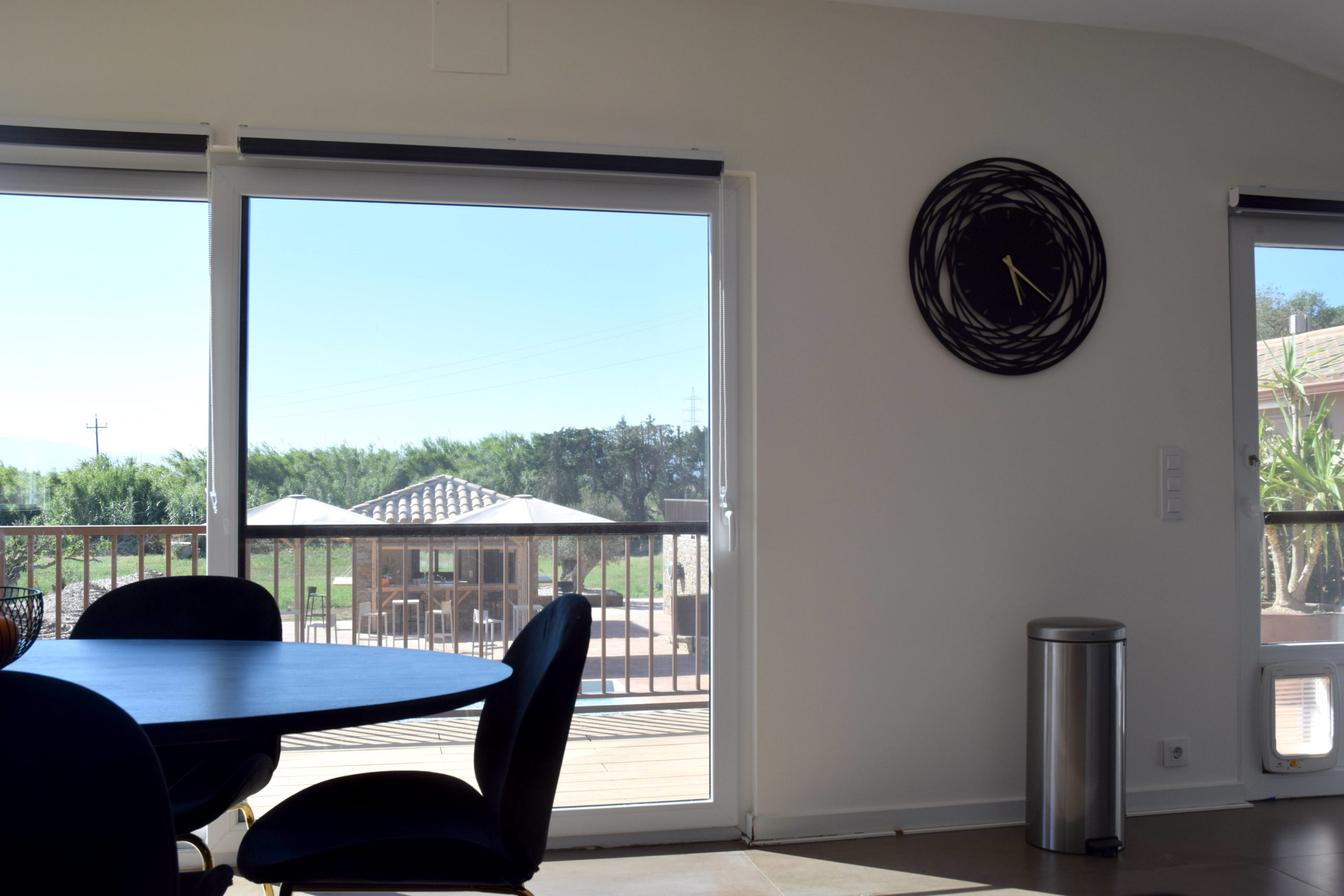 villa à louer vacances aubrac roses palau saverdera vue