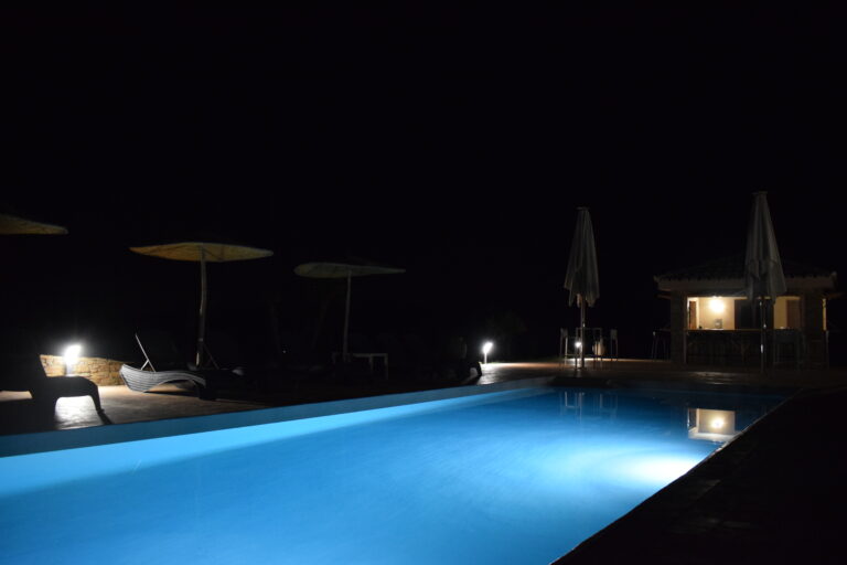 piscine nuit